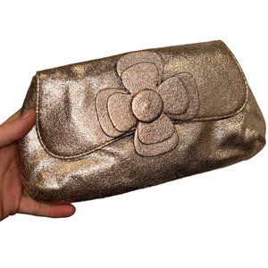 ready to wear platinum metallic flower detail envelope flap clutch bag P…